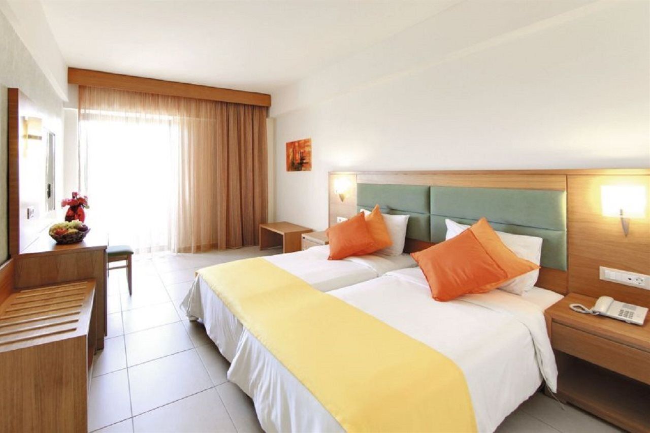 Ialyssos Bay Hotel Ialysos  Bagian luar foto