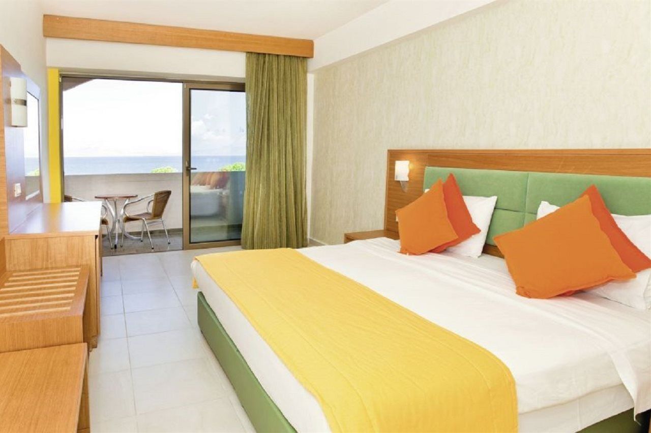 Ialyssos Bay Hotel Ialysos  Bagian luar foto